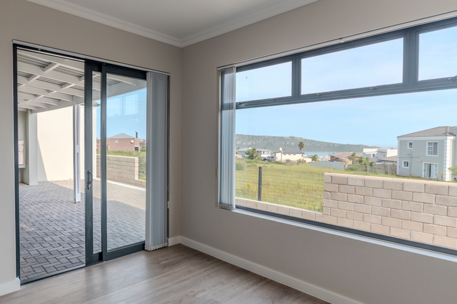 4 Bedroom Property for Sale in Myburgh Park Western Cape